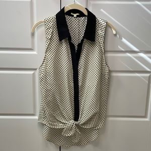 Gianni Bini polka dot sleeveless tie blouse